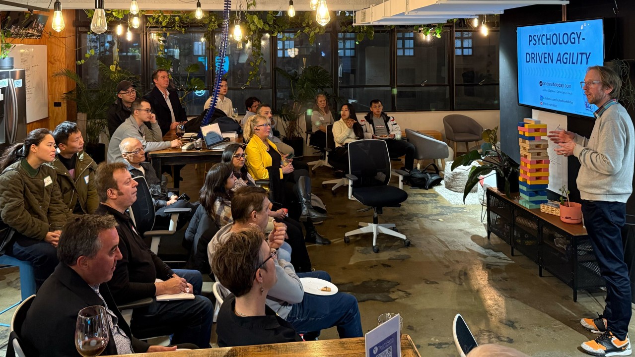 Andrew Hobday presenting at the Melbourne Business Agility Meetup